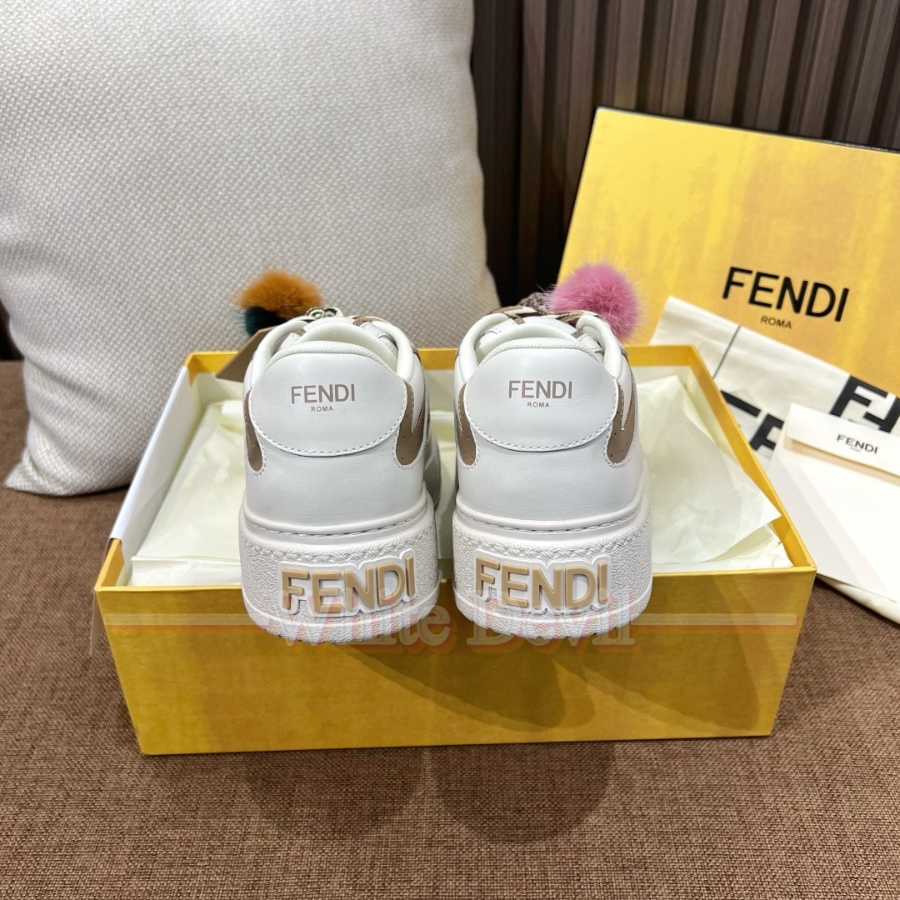 하얀악마 펜디 신발 (16).jpg