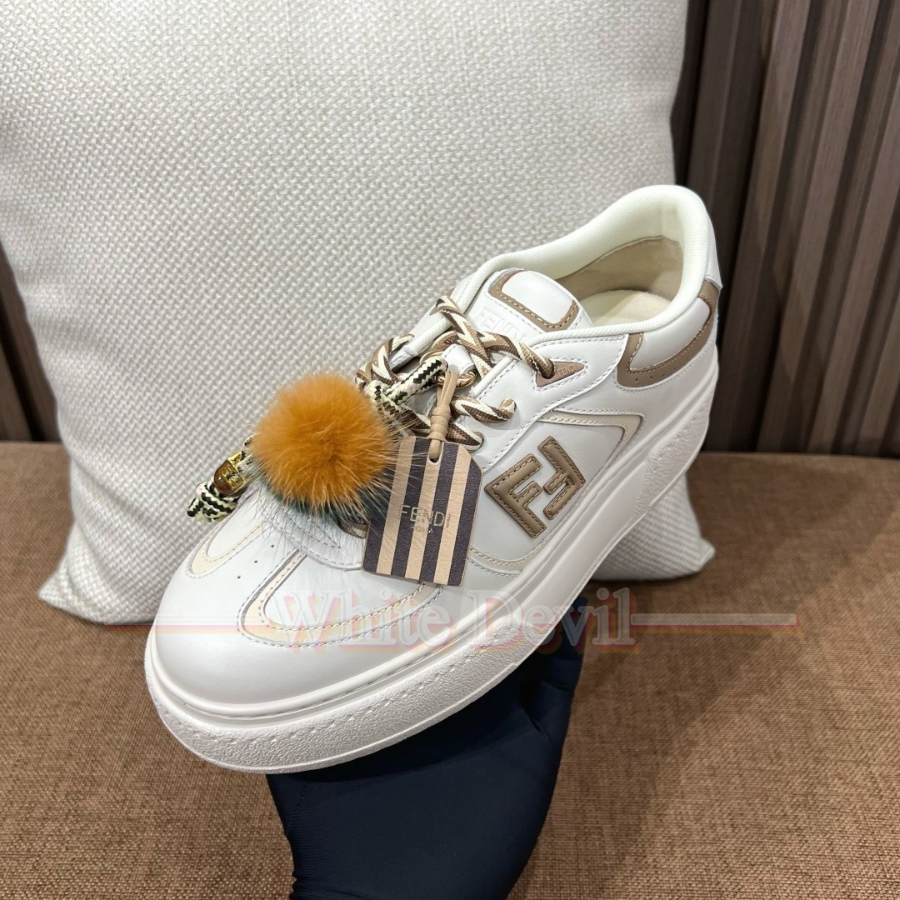 하얀악마 펜디 신발 (20).jpg