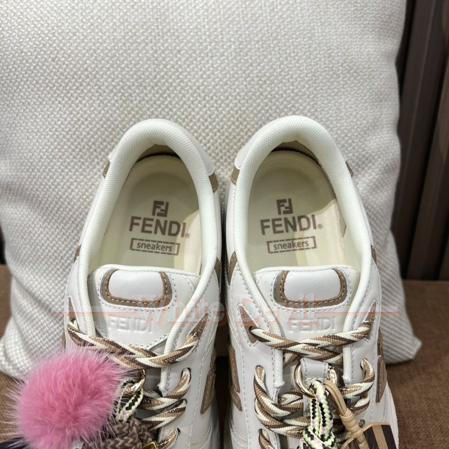 하얀악마 펜디 신발 (24).jpg