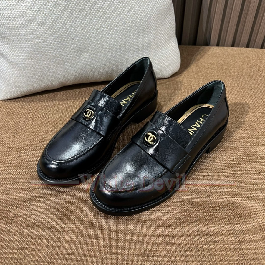 하얀악마 샤넬 신발 (3).jpg