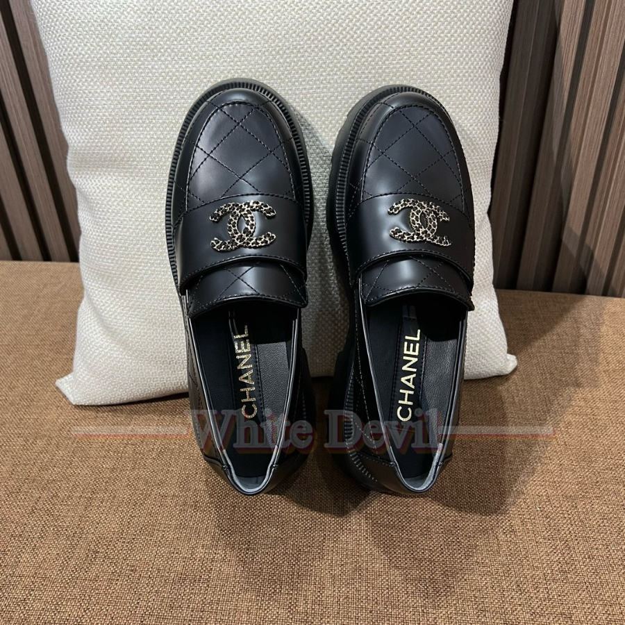 하얀악마 샤넬 신발 (4).jpg