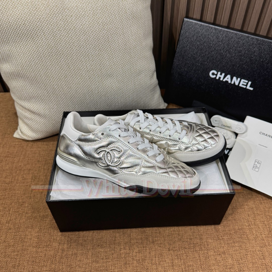 하얀악마 샤넬 신발 (1).jpg