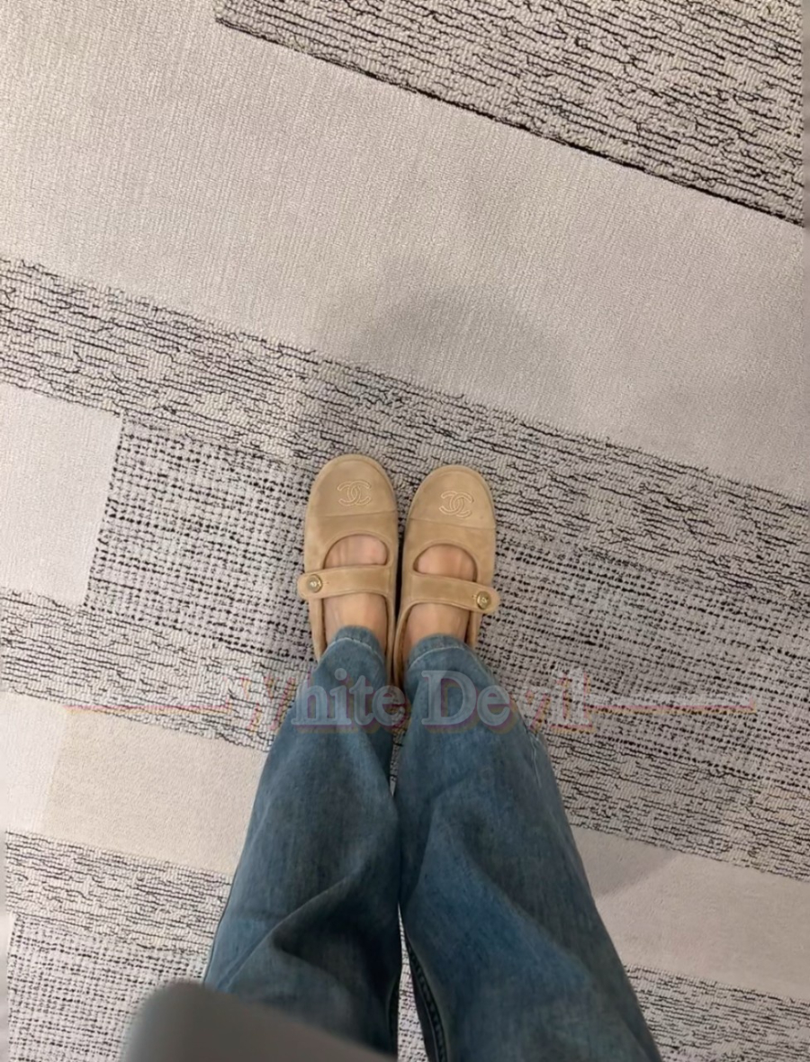 하얀악마 샤넬 신발 (1).jpg