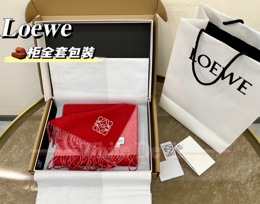 하얀악마 로에베 목도리 (2).jpg