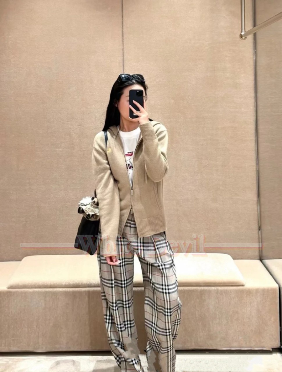 하얀악마 버버리 집업 (1).jpg