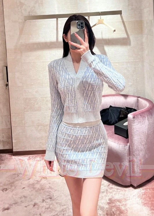 하얀악마 펜디 투피스 (2).jpg