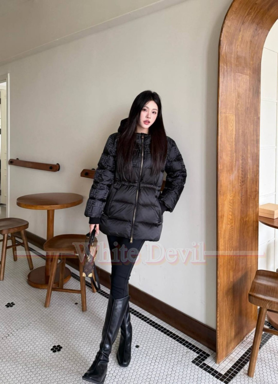 하얀악마 펜디 패딩 (1).jpg