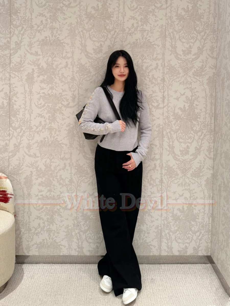 하얀악마 디올 니트 (1).jpg