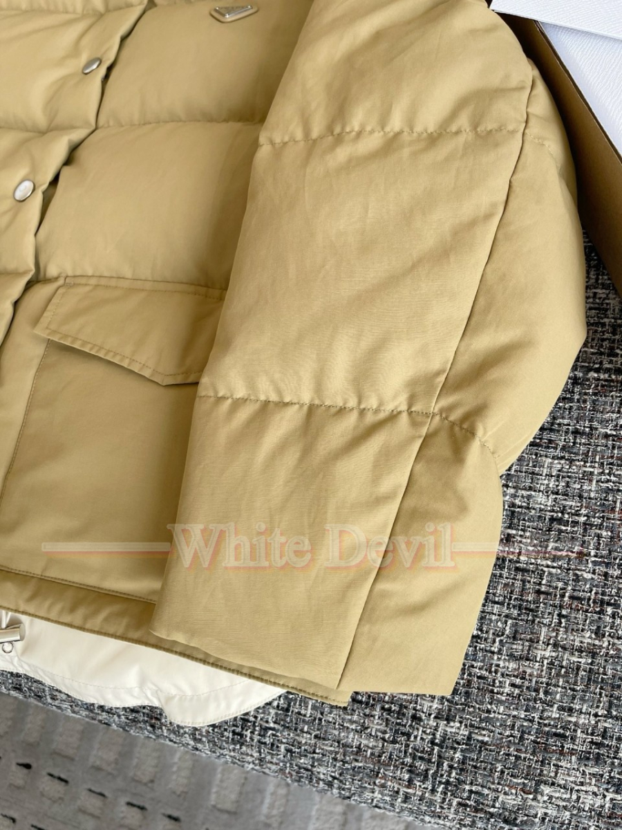 하얀악마 프라다 패딩 (16).jpg