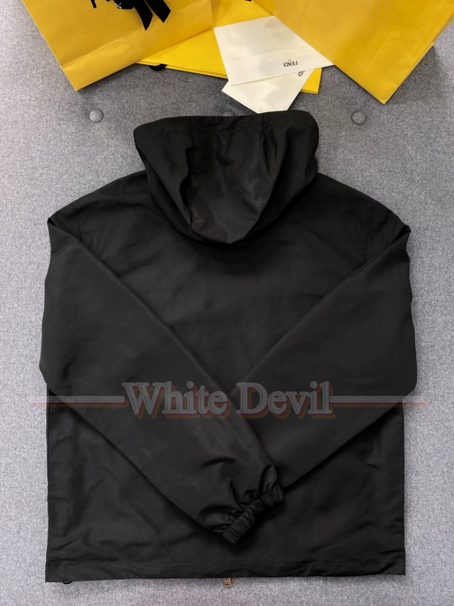 하얀악마 펜디 점퍼 (9).jpg