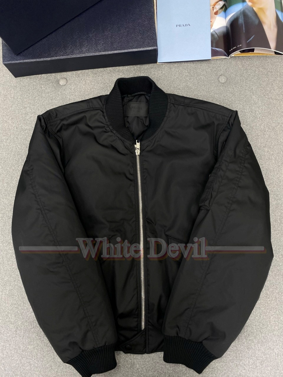 하얀악마 프라다 점퍼 (6).jpg