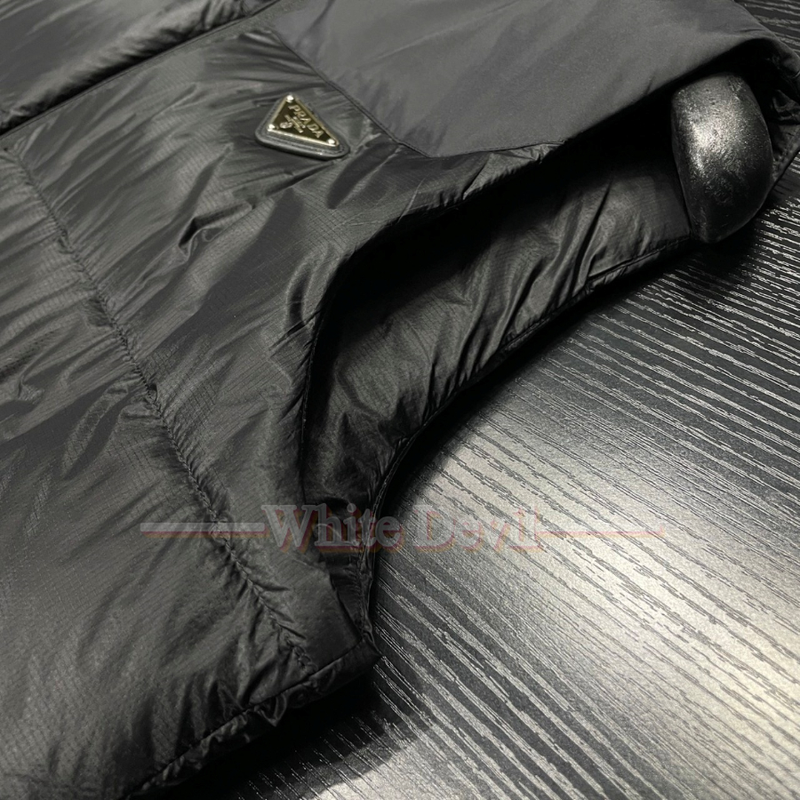 하얀악마 프라다 조끼 (16).jpg