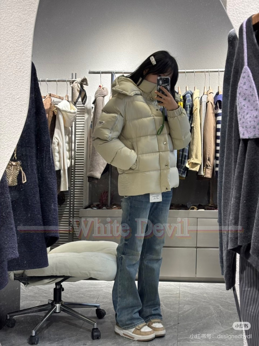 하얀악마 프라다 패딩 (2).jpg