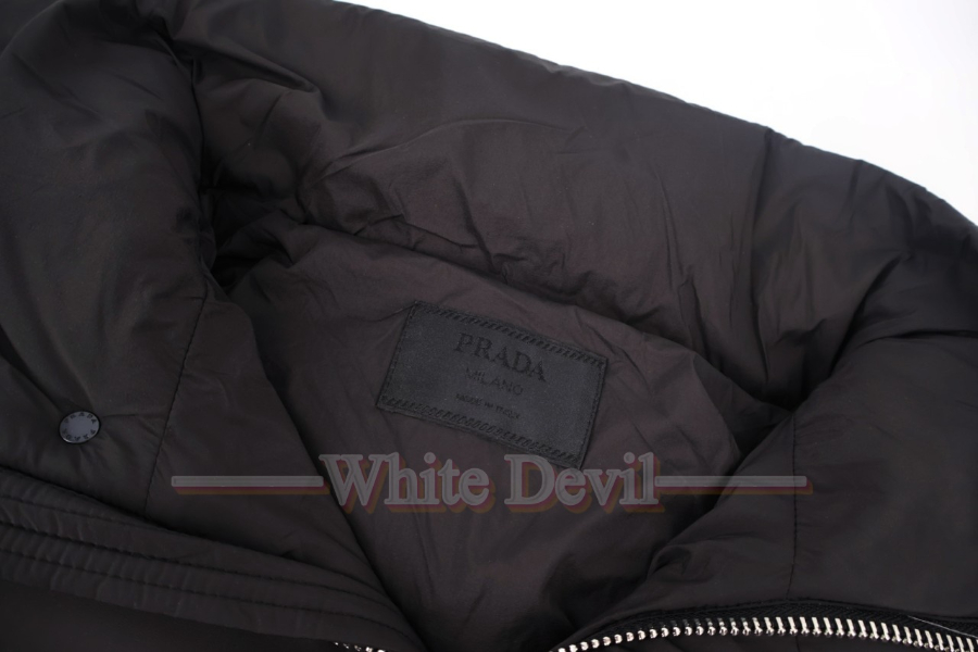 하얀악마 프라다 패딩 (10).jpg