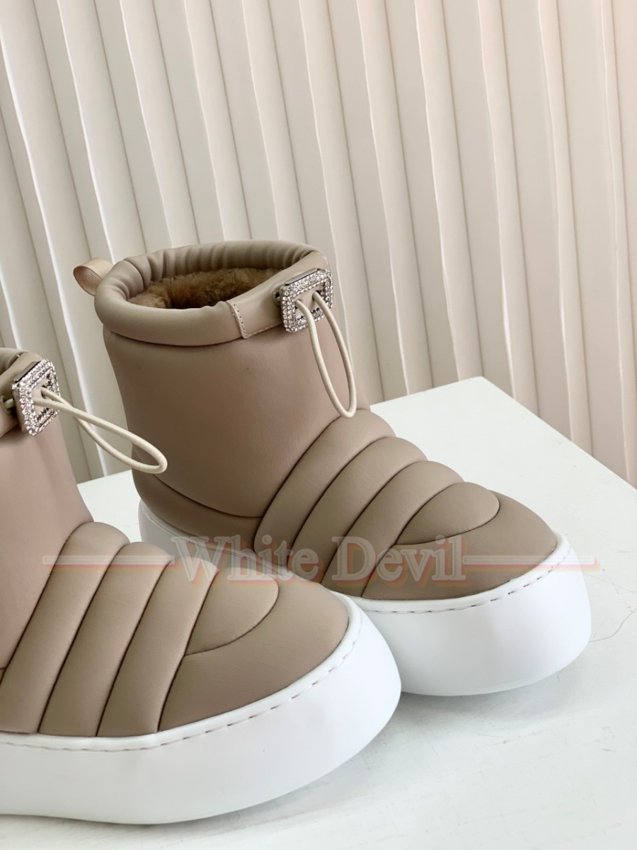 하얀악마 로저비비에 신발 (6).jpg