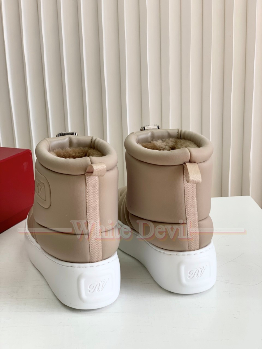 하얀악마 로저비비에 신발 (7).jpg