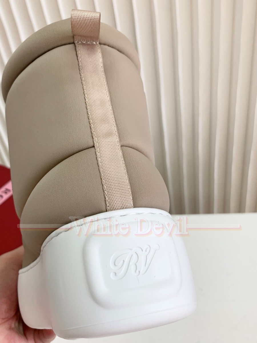 하얀악마 로저비비에 신발 (14).jpg