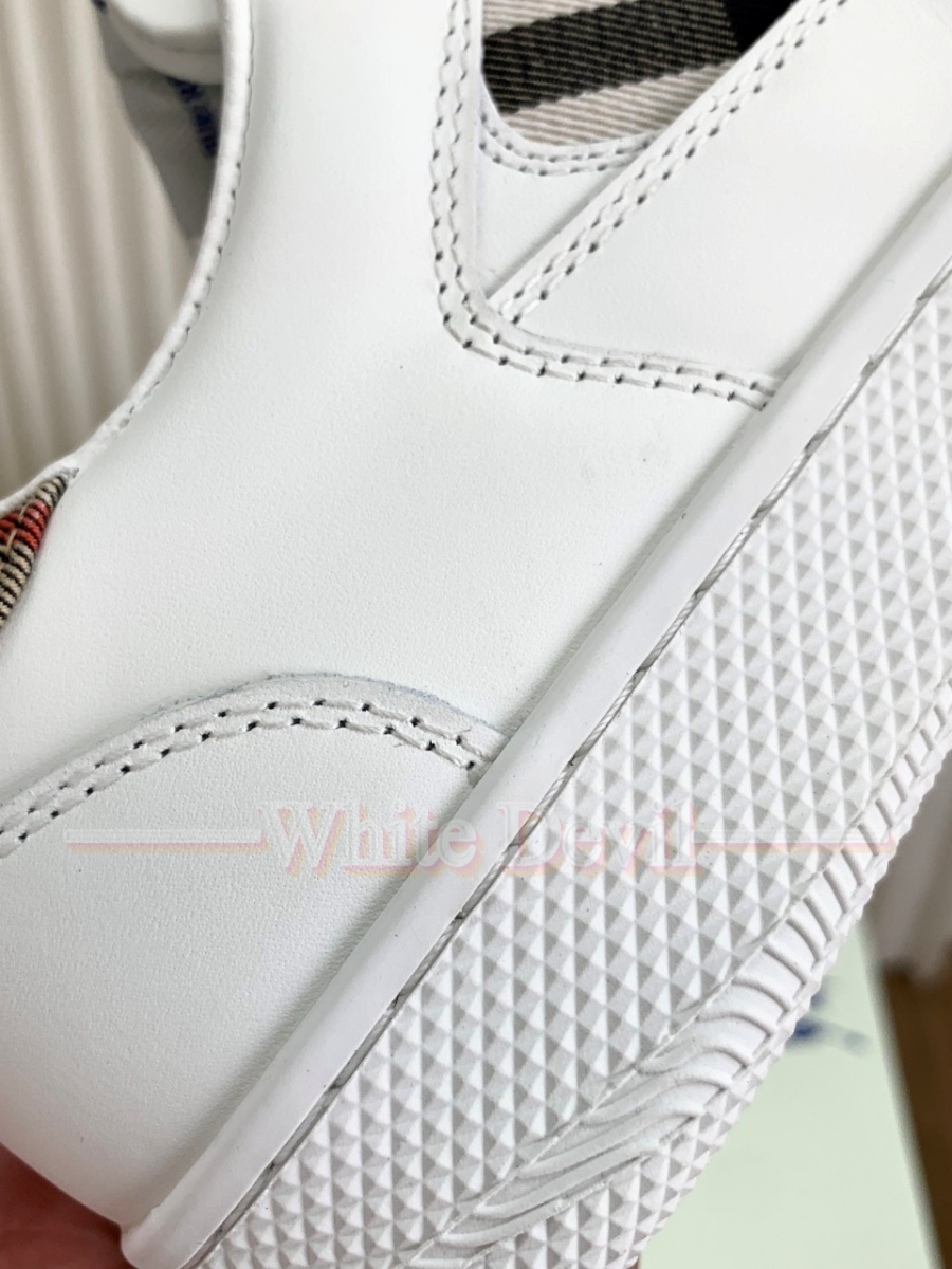 하얀악마 버버리 운동화 (14).jpg