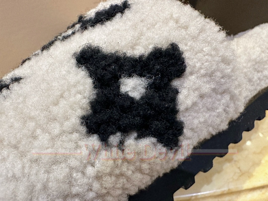 하얀악마 루이비통 슬리퍼 (13).jpg