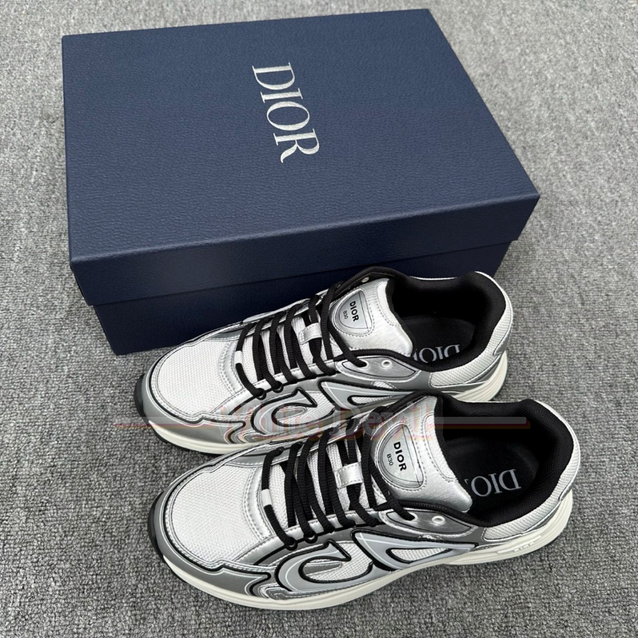 하얀악마 제냐 운동화 (4).jpg