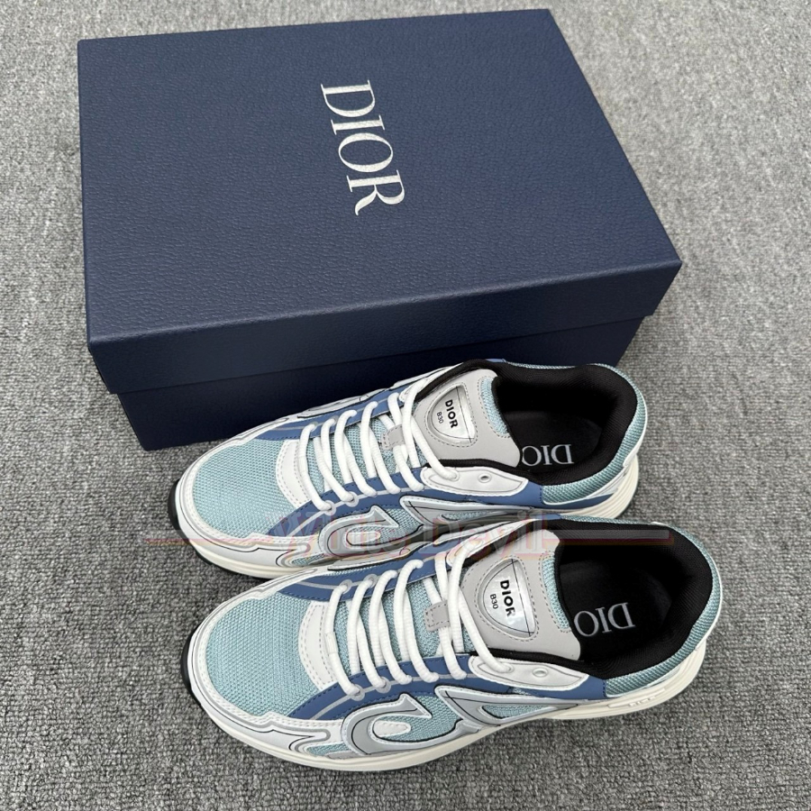 하얀악마 제냐 운동화 (5).jpg