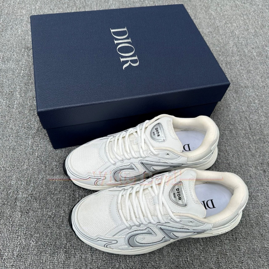 하얀악마 제냐 운동화 (8).jpg