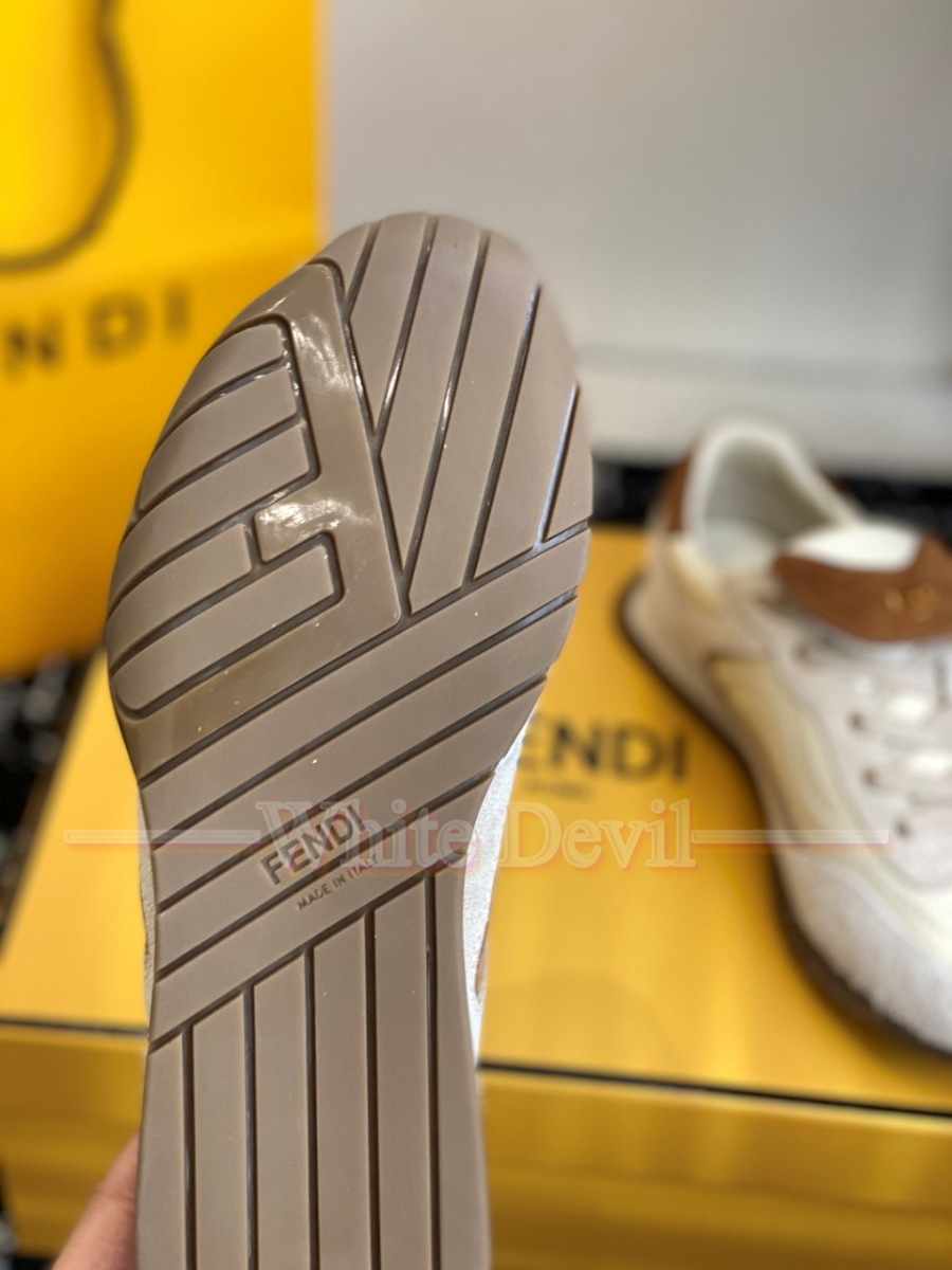 하얀악마 펜디 운동화 (14).jpg