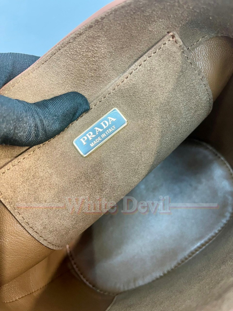 하얀악마 프라다 버킷백 (9).jpg