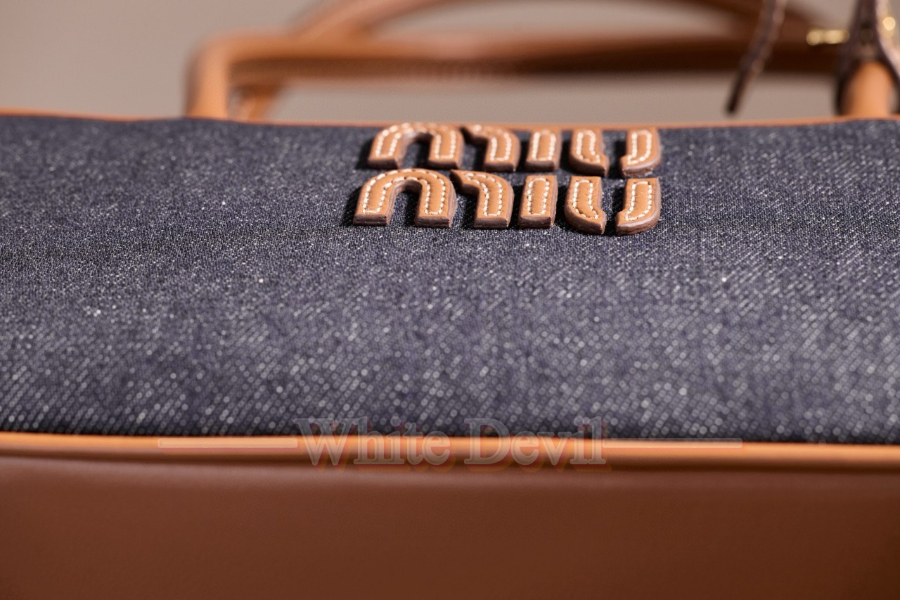 하얀악마 미우미우 가방 (16).jpg