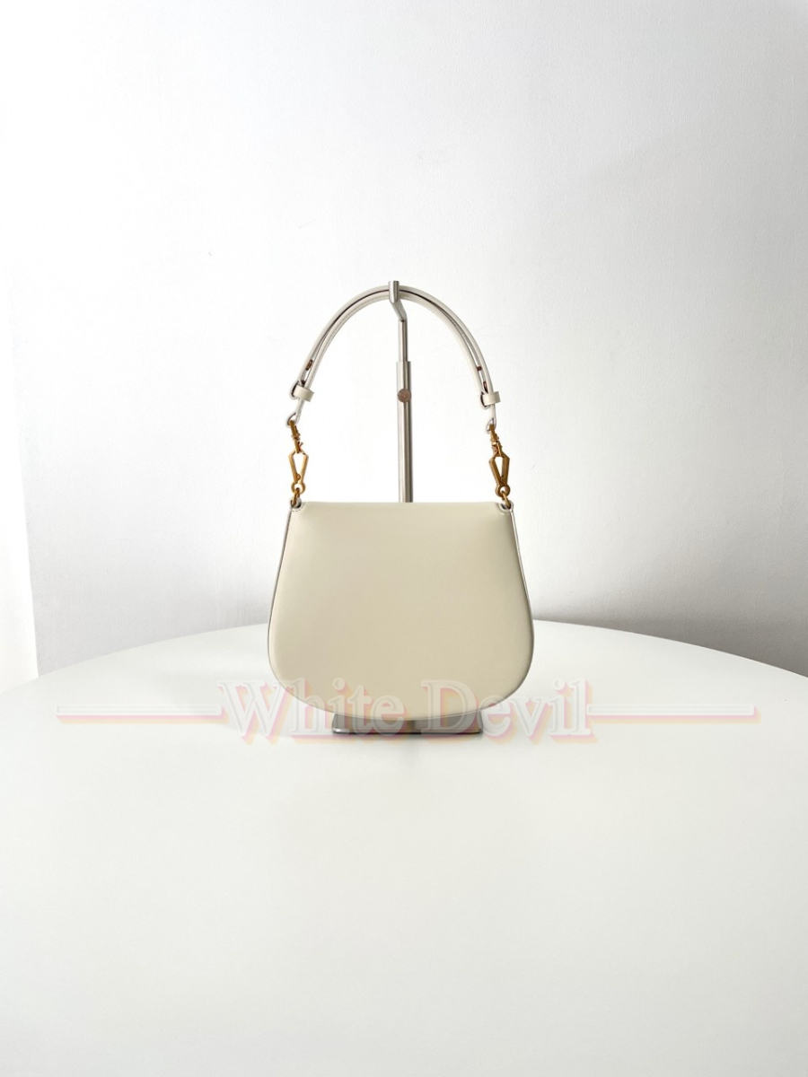 하얀악마 생로랑 볼테르 (5).jpg