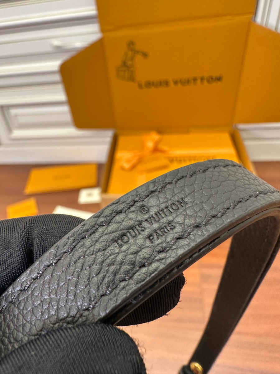 하얀악마 루이비통 포쉐트 (7).jpg