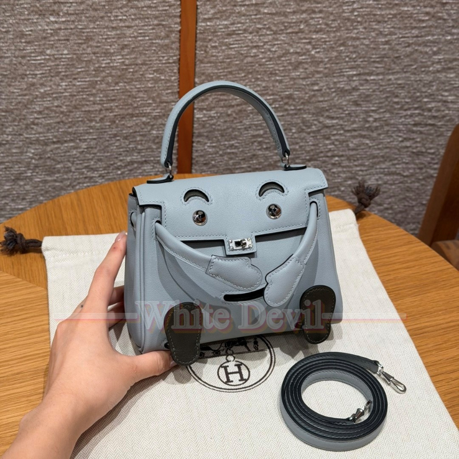 하얀악마 켈리 돌 (1).jpg