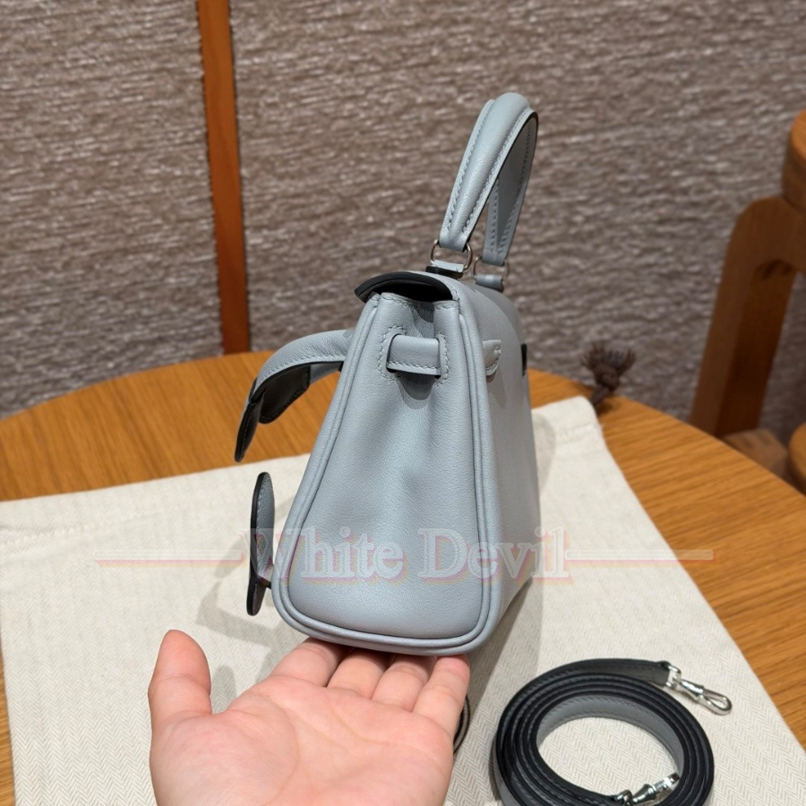 하얀악마 켈리 돌 (3).jpg