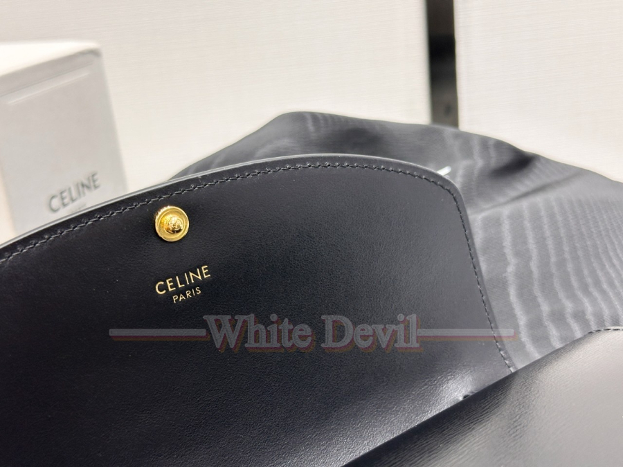 하얀악마 셀린느 가방 (14).jpg