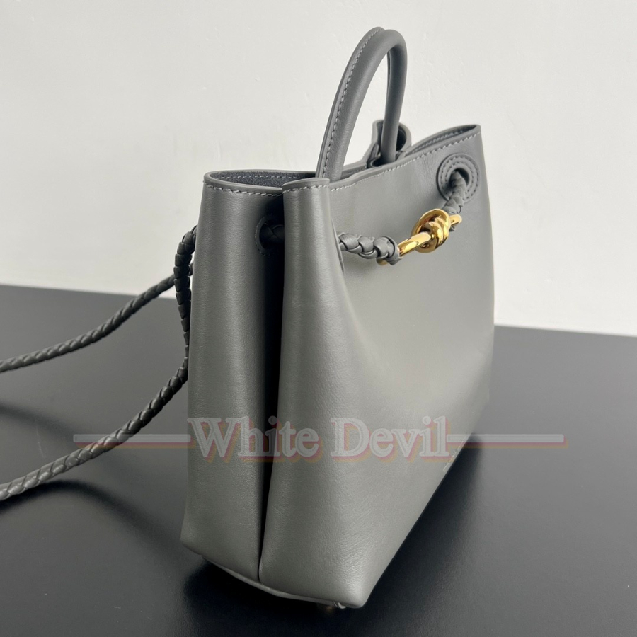 하얀악마 보테가 안디아모 (2).jpg