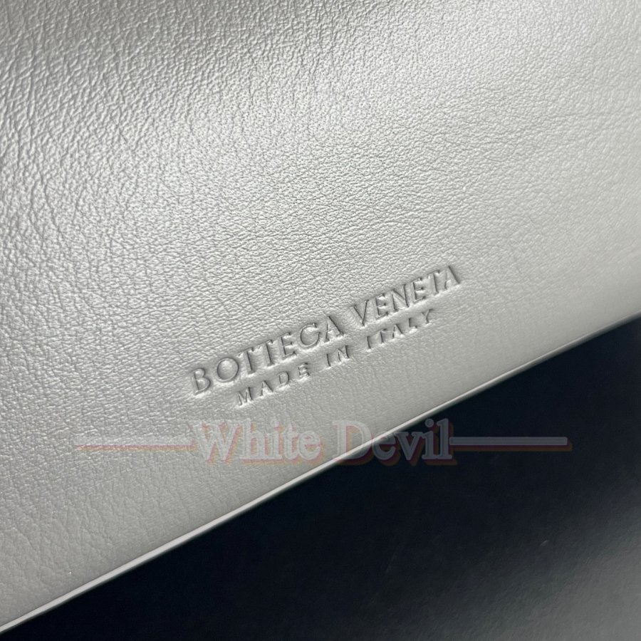 하얀악마 보테가 안디아모 (8).jpg