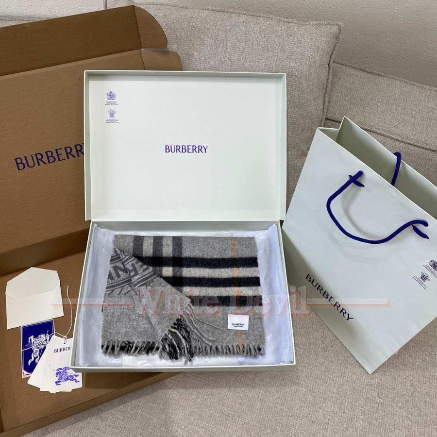 하얀악마 버버리 목도리 (2).jpg