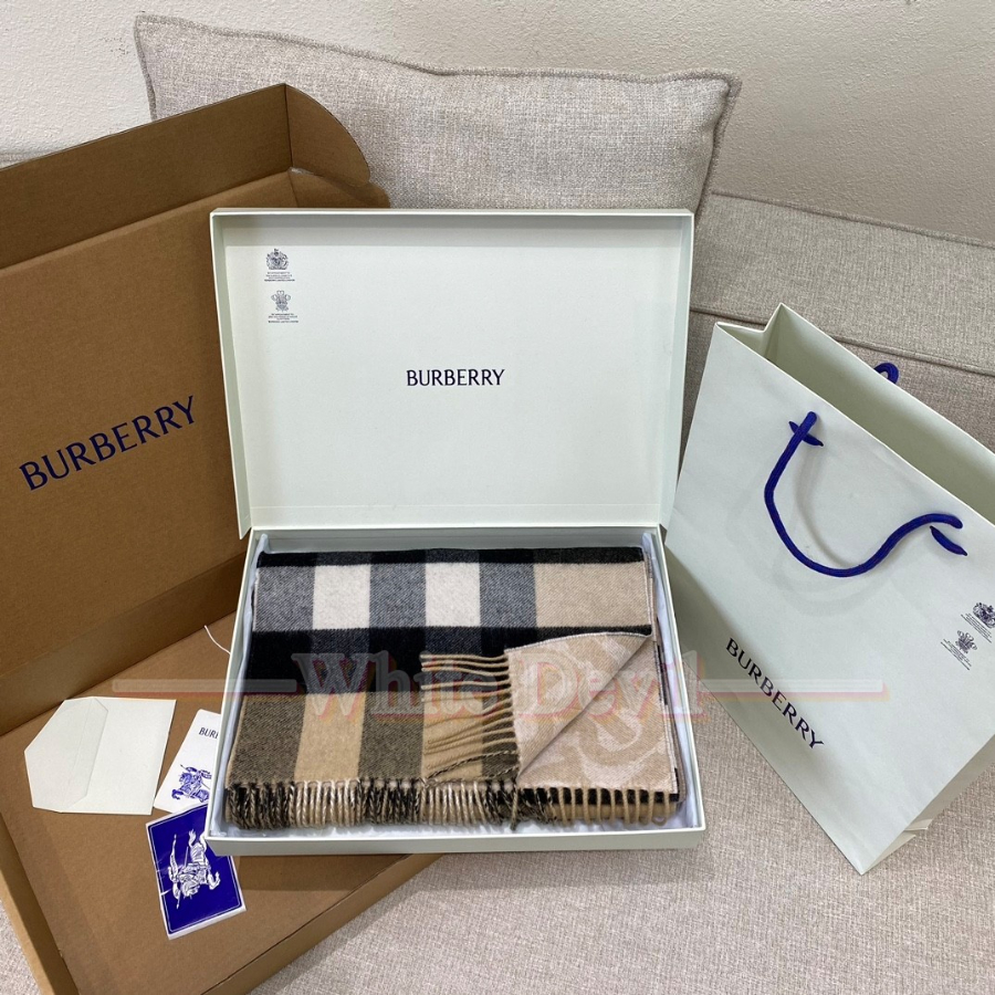 하얀악마 버버리 목도리 (2).jpg