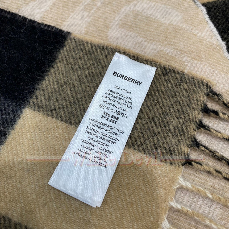 하얀악마 버버리 목도리 (7).jpg