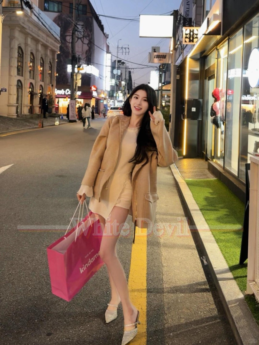 하얀악마  루이비통 코트 (2).jpg