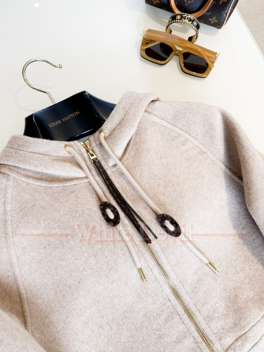 하얀악마  루이비통 코트 (5).jpg