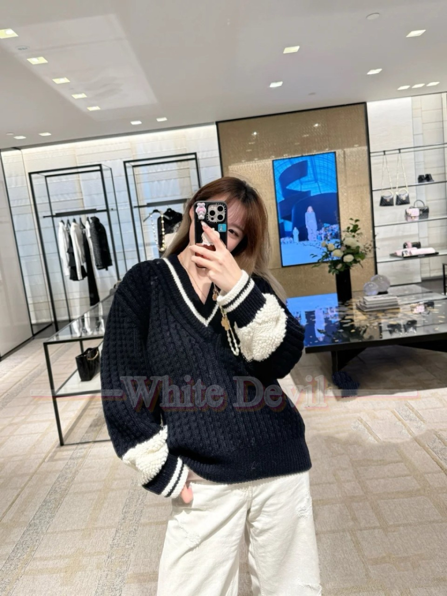 하얀악마 샤넬 니트 (1).jpg