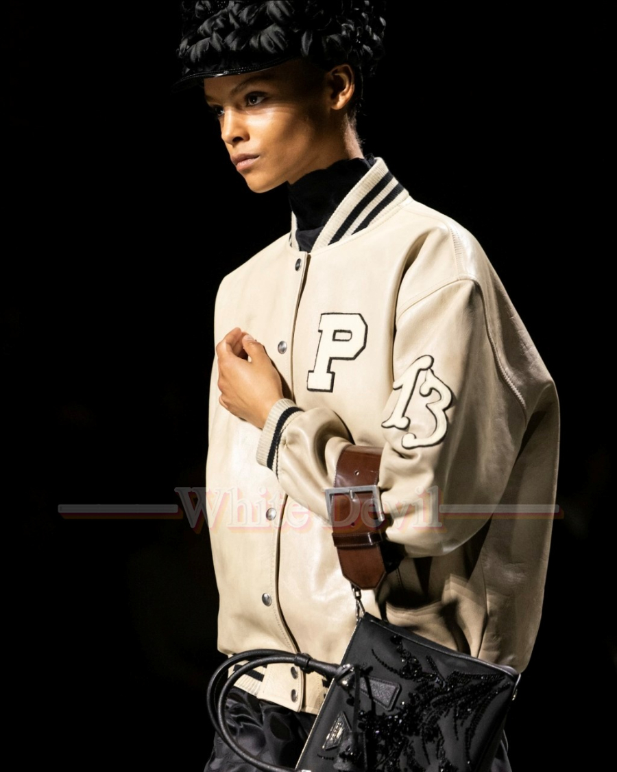 하얀악마 프라다 자켓 (2).jpg