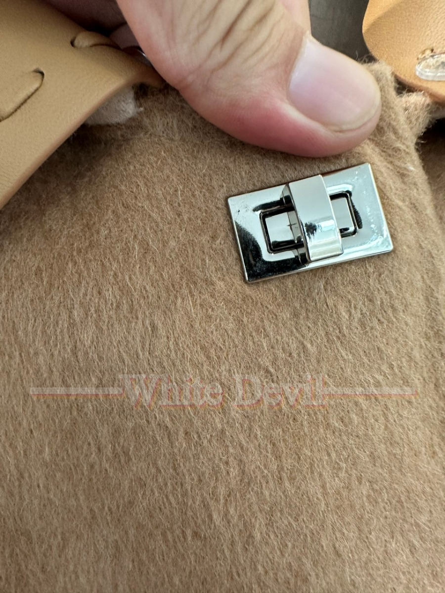 하얀악마 펜디 코트 (7).jpg