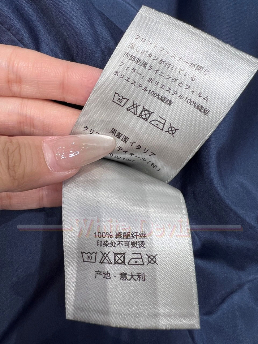 하얀악마 디올 레플리카 패딩 (12).jpg