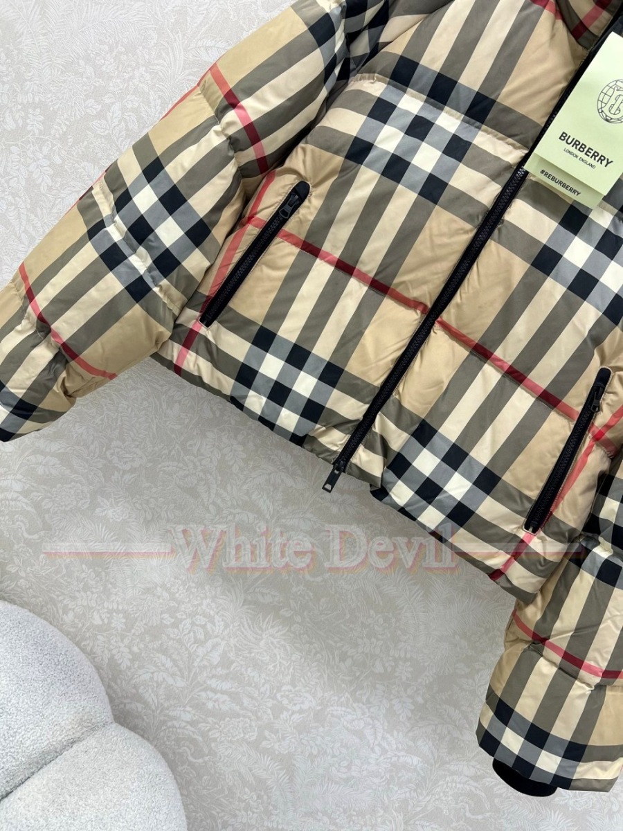 하얀악마 버버리 레플리카 패딩 (7).jpg