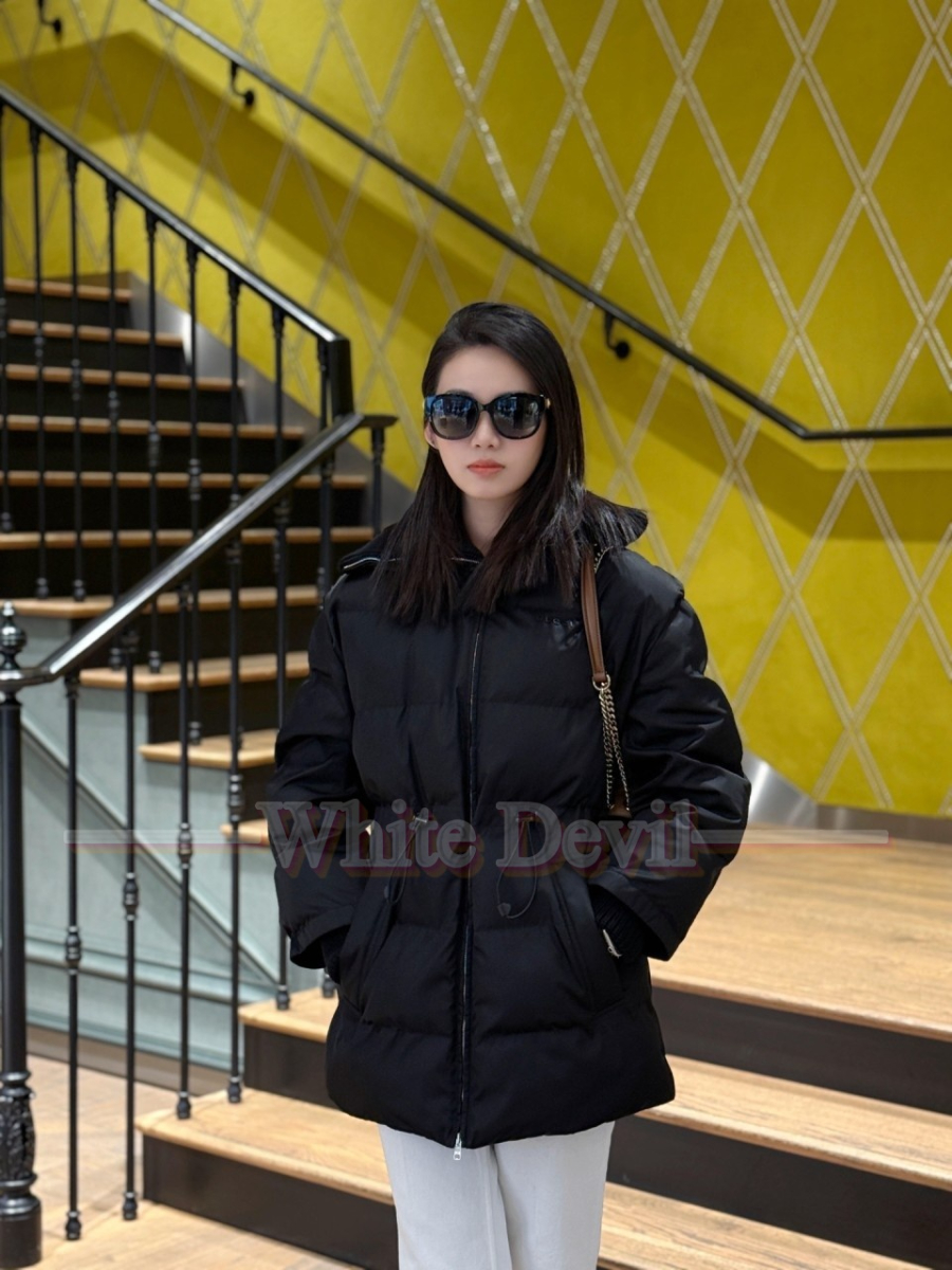 하얀악마 구찌 레플리카 패딩 (2).jpg