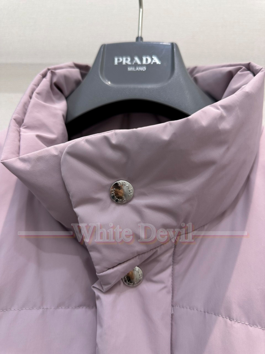 하얀악마 프라다 레플리카 패딩 (6).jpg