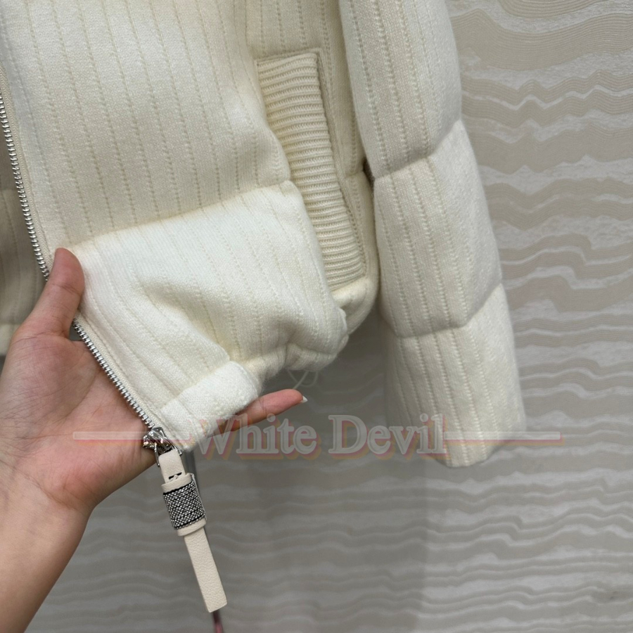 하얀악마 쿠치넬리 이미테이션 패딩 (10).jpg