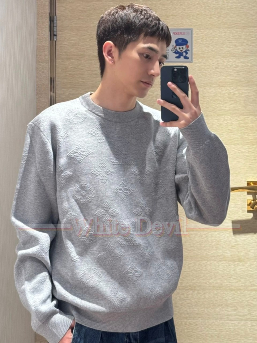 하얀악마 루이비통 레플리카 니트 (1).jpg